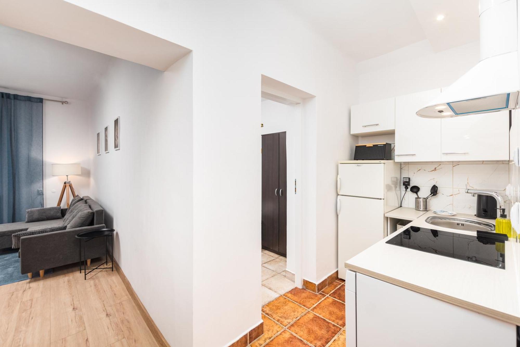 Apartment Popieluszki 2 By Homeprime *